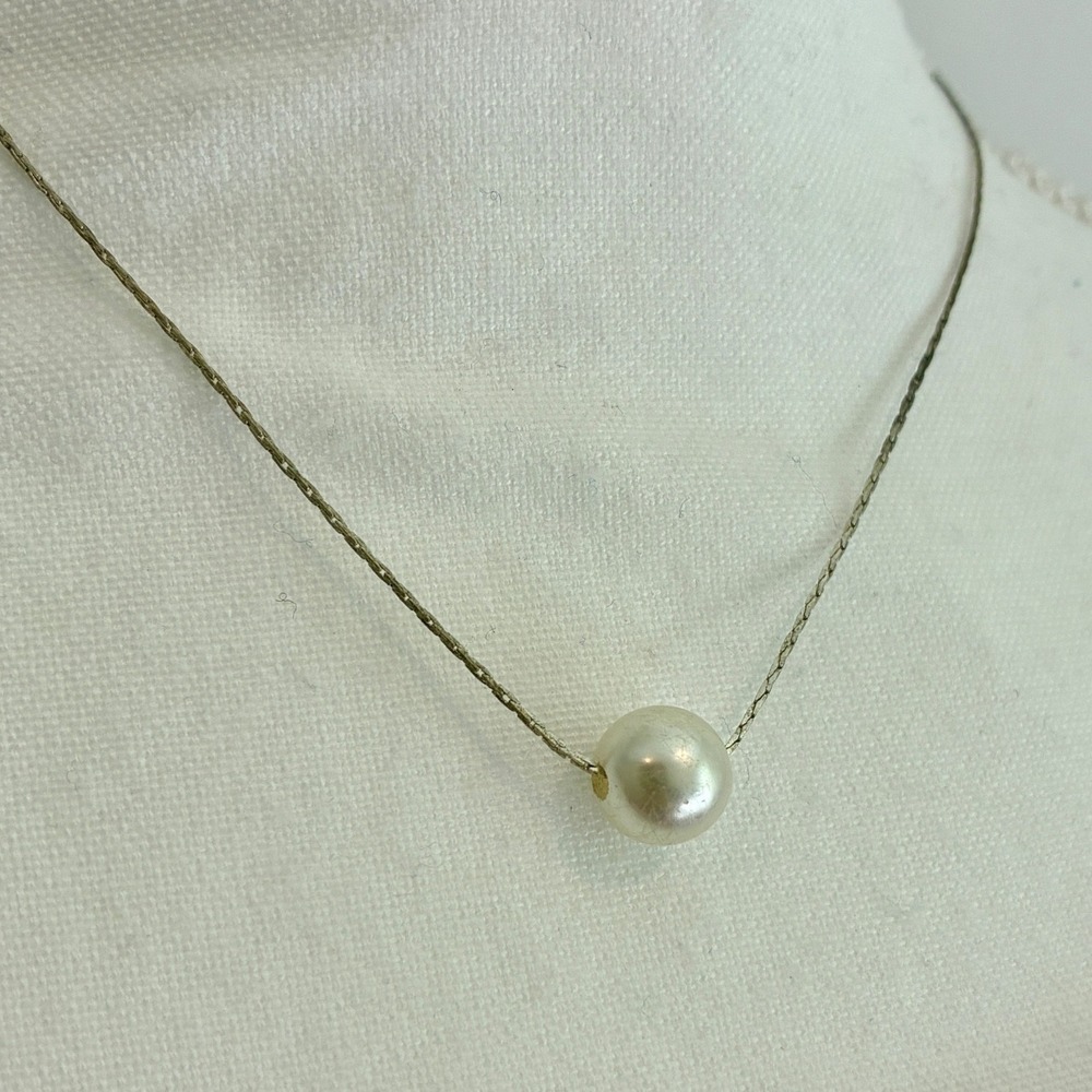 Single Pearl Pendant Necklace Silver Tone Delicate Minimalist Classic Jewelry